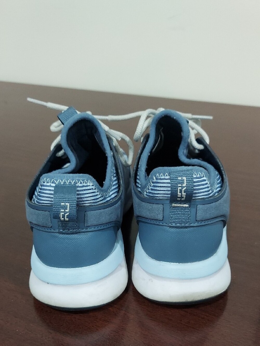 KURU Atom Women's Blue Striped Lightweight Sneakers - Picture 4 of 11